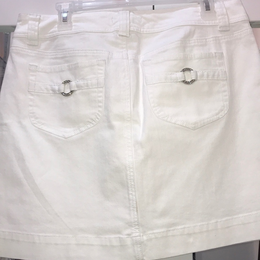 White/Black House Market Mini Skirt